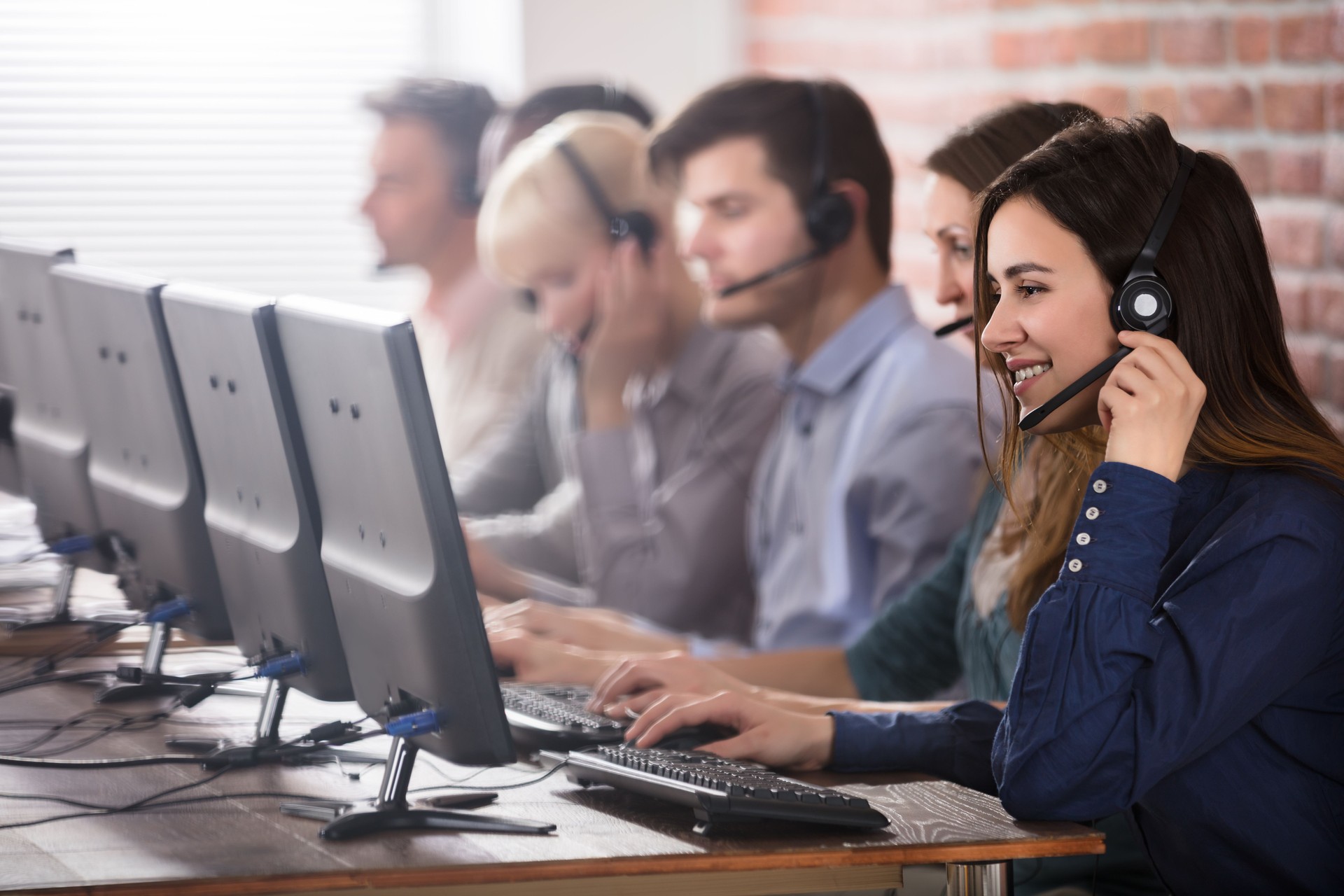 Female Customer Services Agent In Call Center